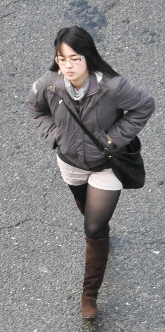 9P Harlem Girls in the Heat New York Asian Shorts and Boots