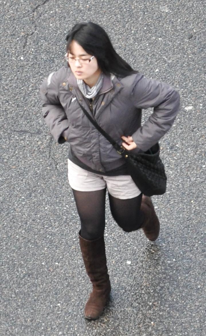 9P Harlem Girls in the Heat New York Asian Shorts and Boots