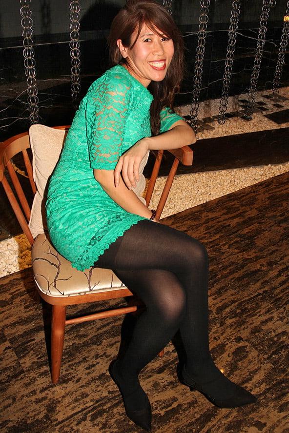 24P Korean Party Sluts in Pantyhose 02