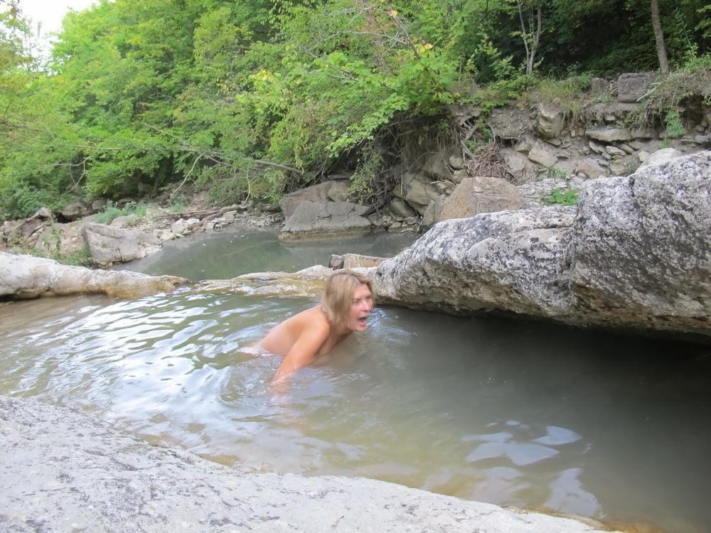 25P Naked in nature 24