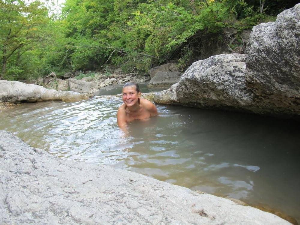25P Naked in nature 24