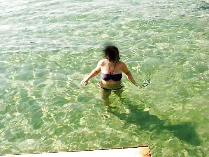 11P Turkish Facebook Bikinis