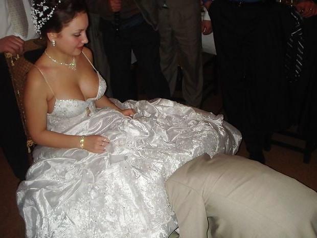 25P NAUGHTY BRIDES 8