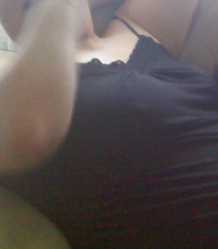 5P Bbw braless hard nipple
