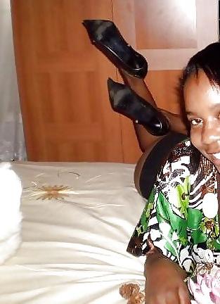 15P Ex French Black Ebony petite amie copine