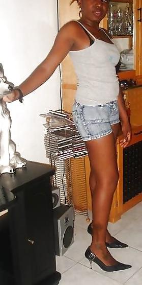 15P Ex French Black Ebony petite amie copine