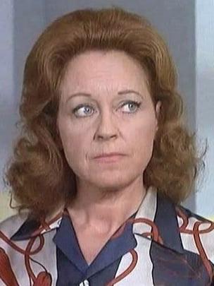 15P Retro MILF