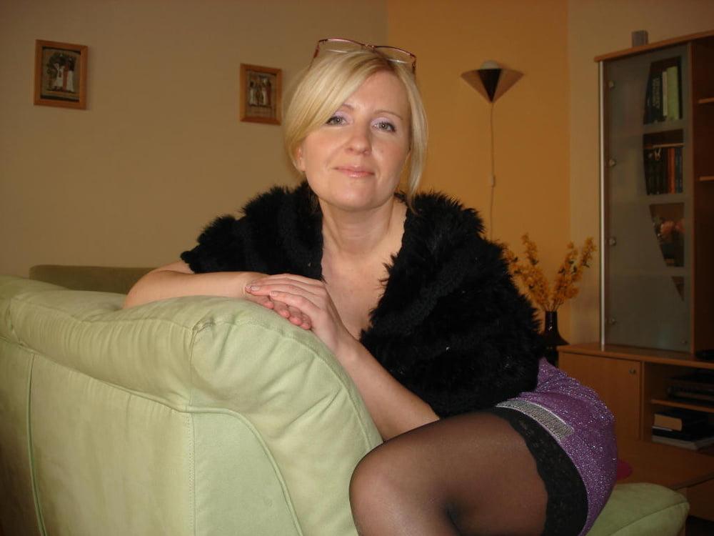 25P Gorgeous Mature Ladies 7