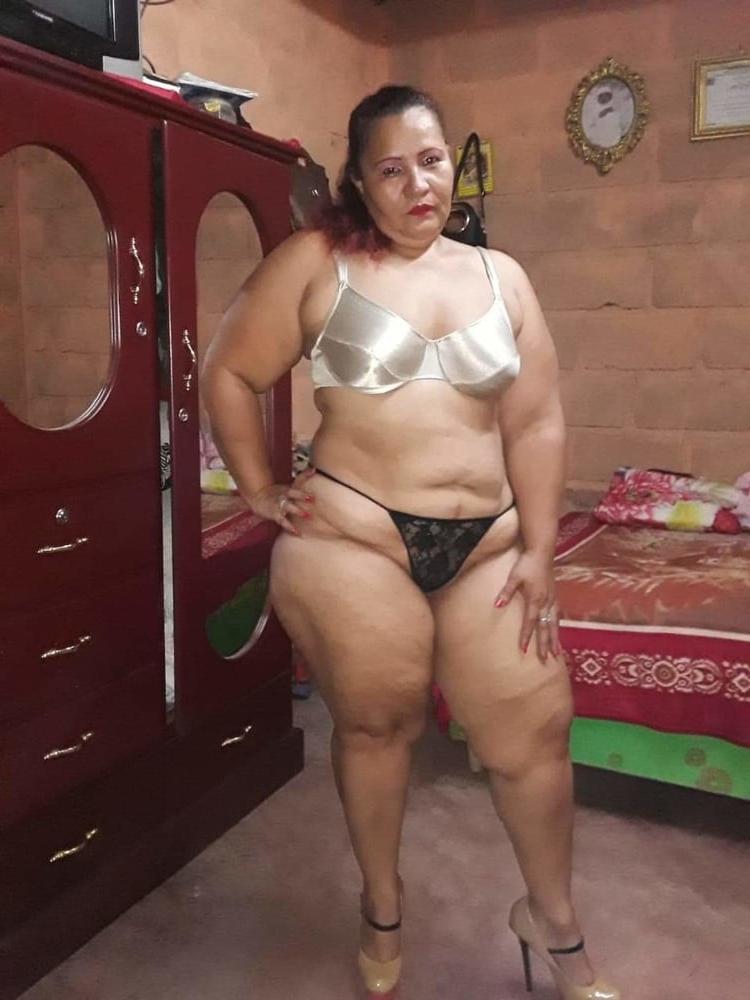 25P Mrs Mayra 58 yo is naughty cleaning lady part 3
