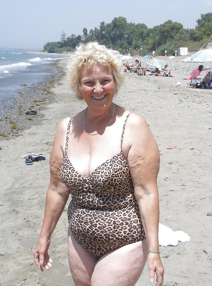 16P Grandma (Coroa gostosa)