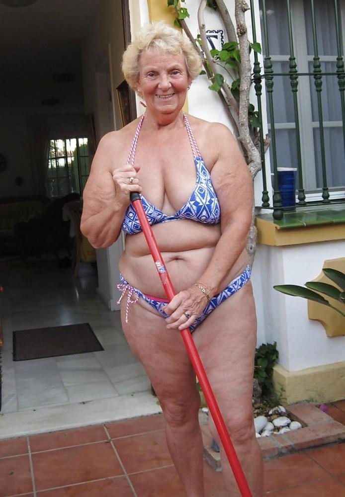 16P Grandma (Coroa gostosa)