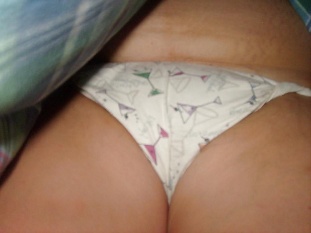 9P BBW belly wife peeks panties small saggy tits big nipples