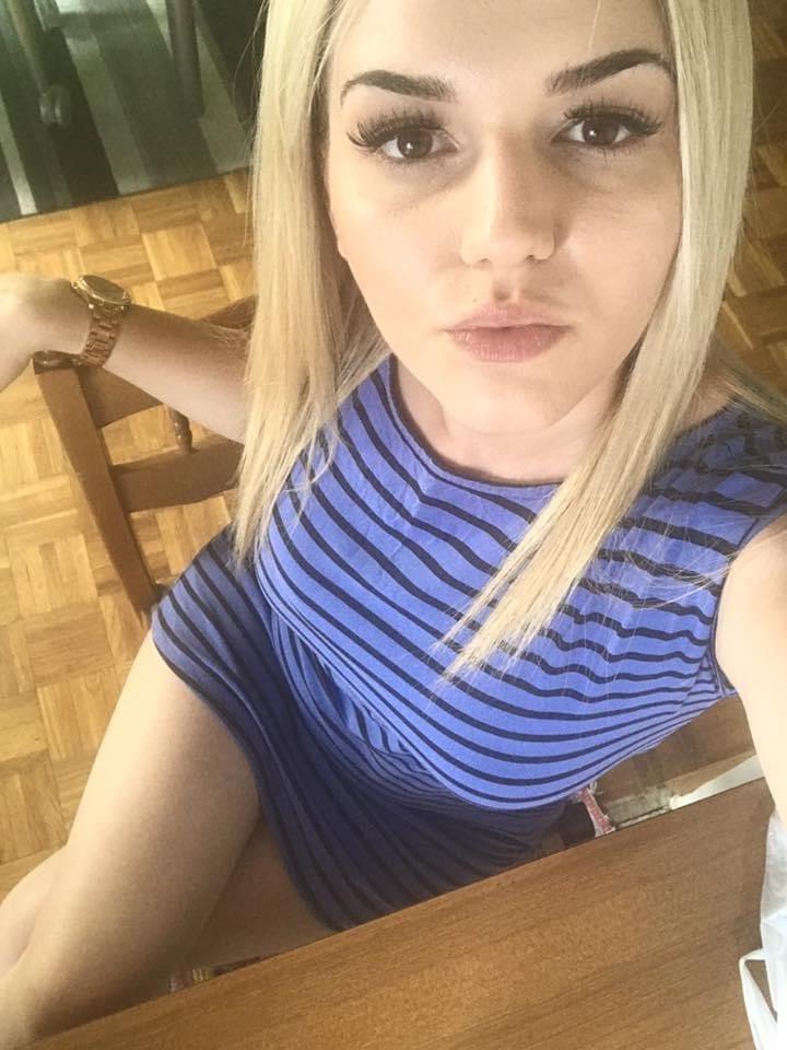 8P Turkish Milf