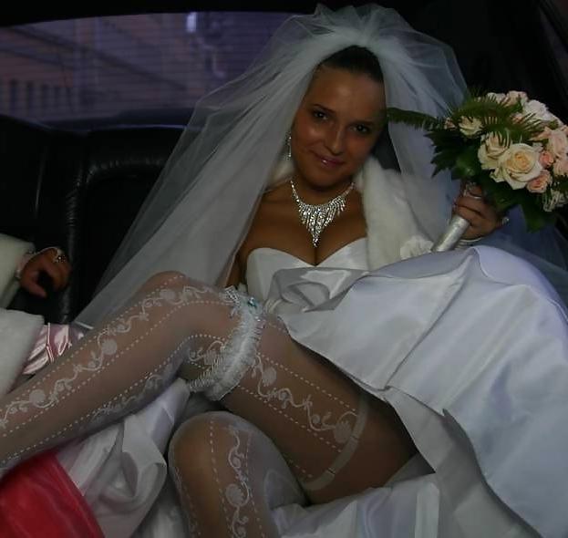 25P NAUGHTY BRIDES 9