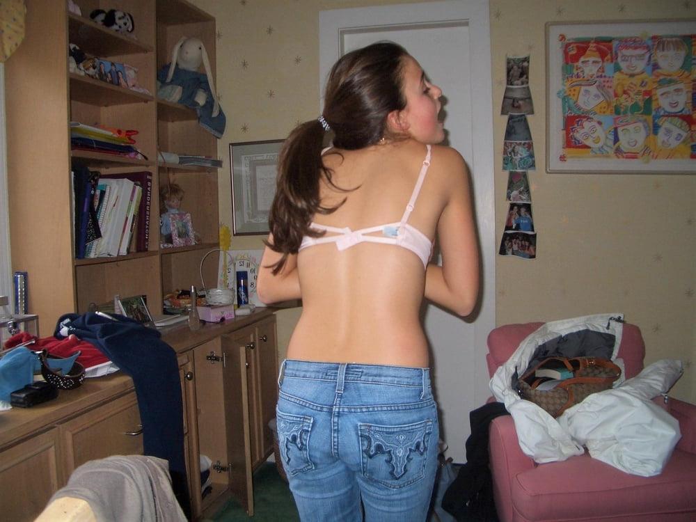 25P Feeding my Jeans Fetish 2....