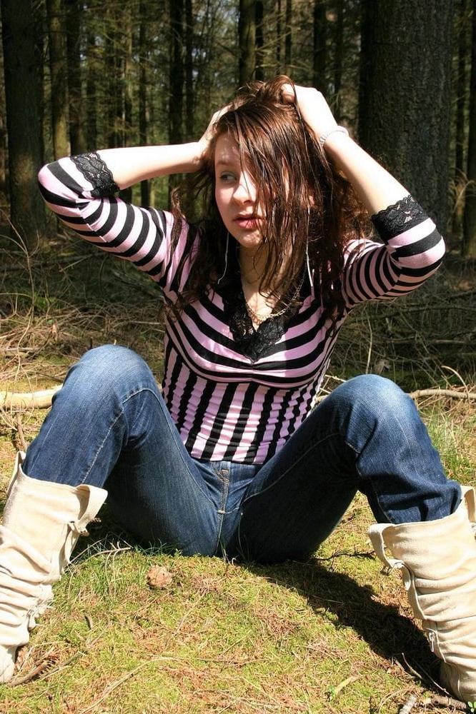 25P Feeding my Jeans Fetish 2....