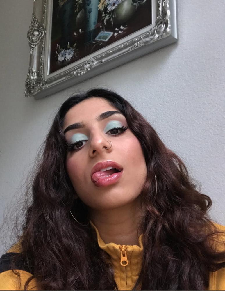 25P Makeup fetish 69