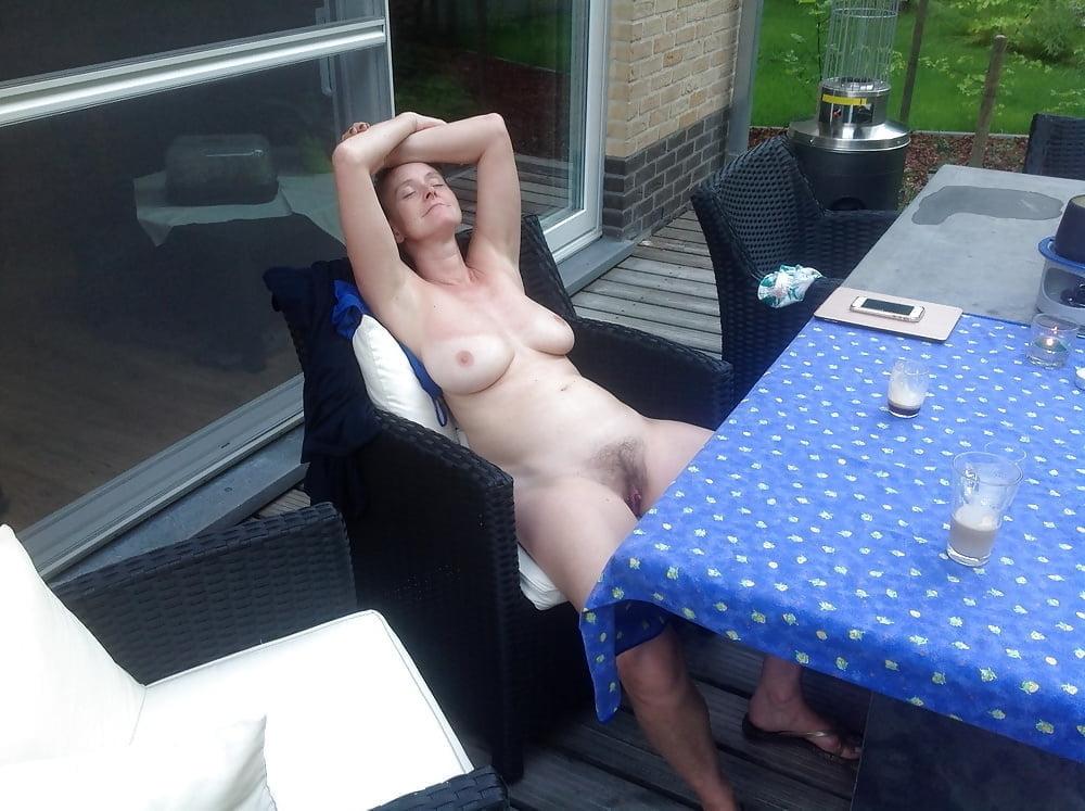 25P Gorgeous and Mature Ladies 8