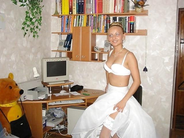 25P NAUGHTY BRIDES 6