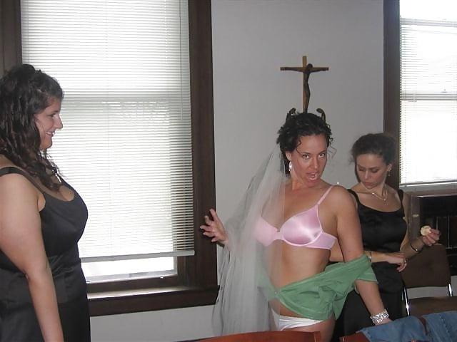 25P NAUGHTY BRIDES 6