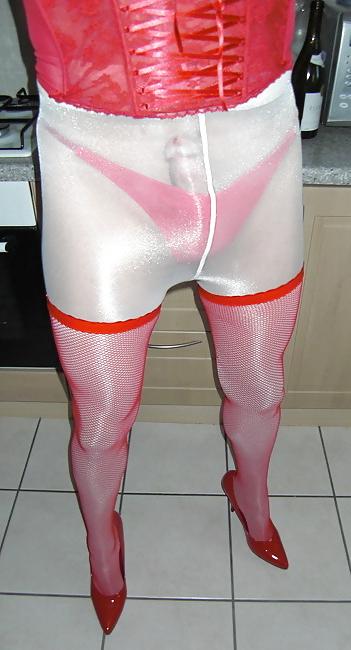 25P Red Fish Nets
