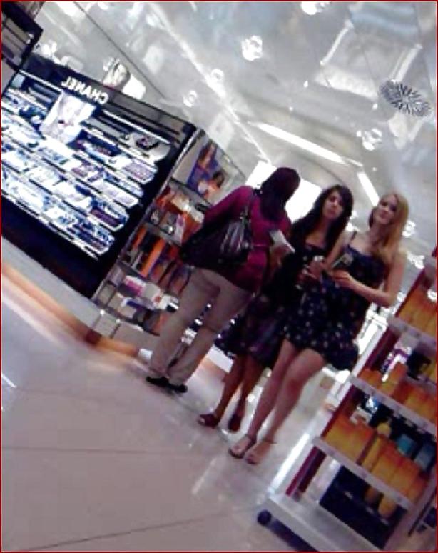22P Uuuhh teen with amazing long hair and beautiful long legs!