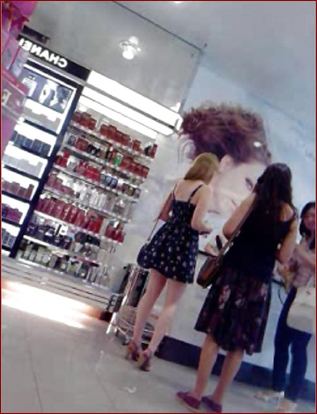 22P Uuuhh teen with amazing long hair and beautiful long legs!
