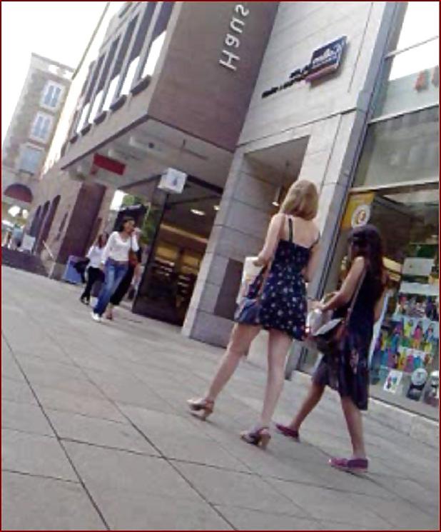 22P Uuuhh teen with amazing long hair and beautiful long legs!