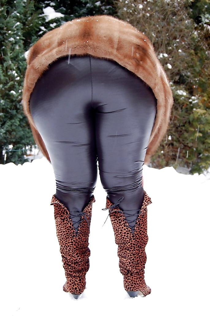 20P Mature-BBW-Ladies 200