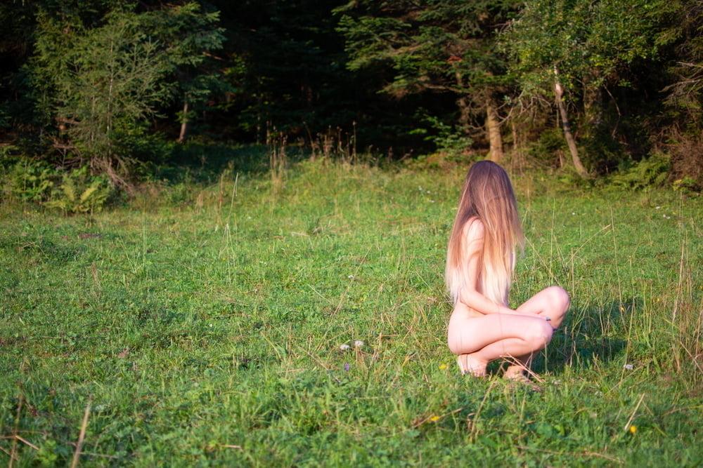 25P Naked in nature 22