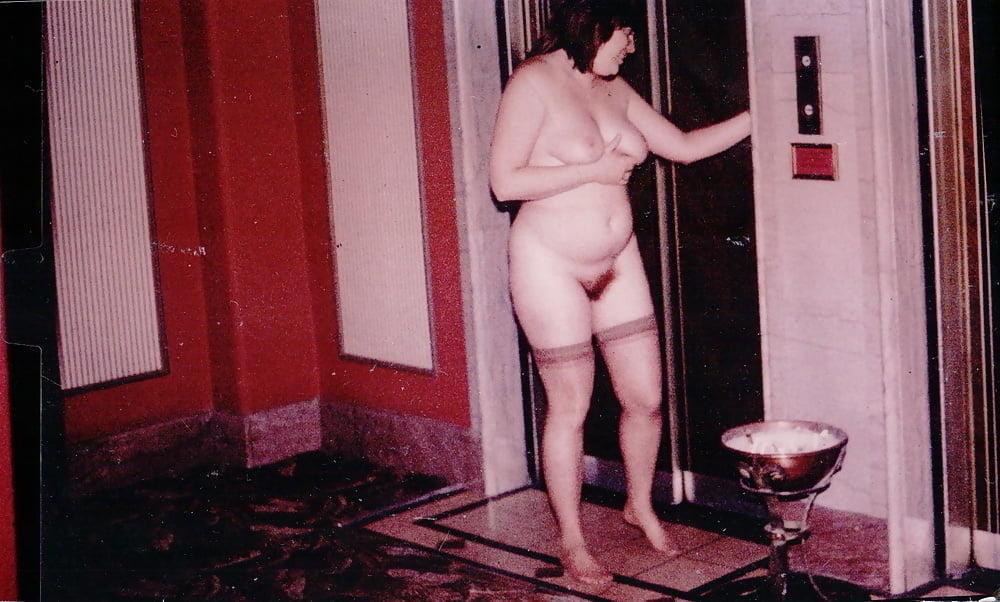 25P Women Need Exposure 886 - Retro Sluts Mix