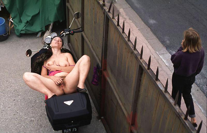 10P TheSandfly - DARE ME! Public Solo Fun