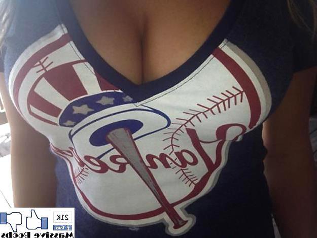 25P Epic cleavage shots