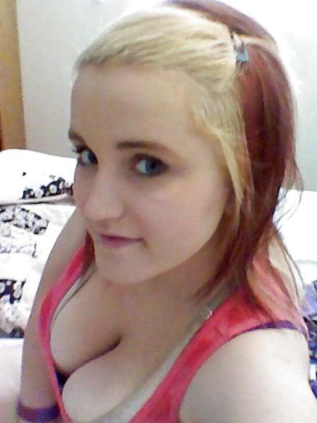 25P More Cleavage Babes From MeetMeMatch