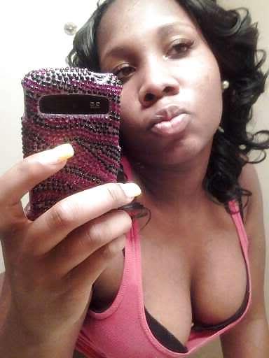 25P More Cleavage Babes From MeetMeMatch