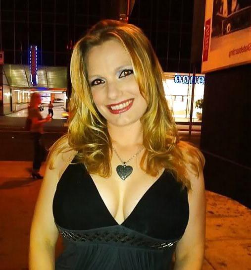 25P More Cleavage Babes From MeetMeMatch