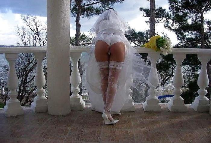 25P NAUGHTY BRIDES 4