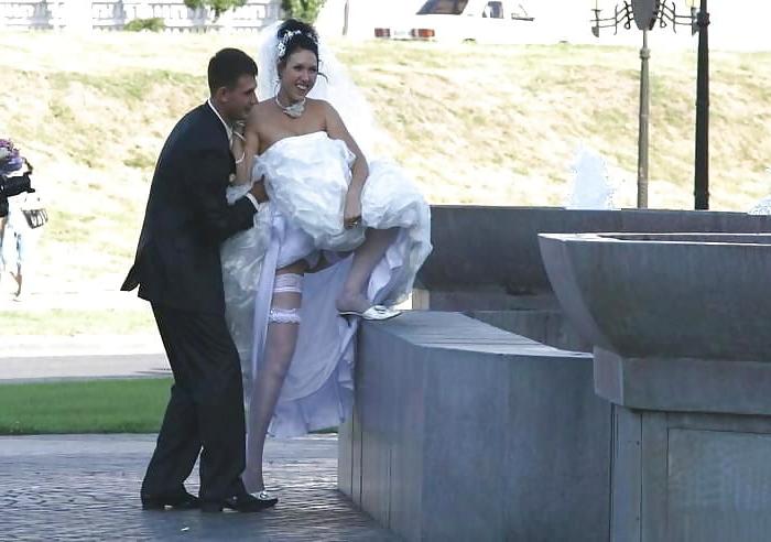 25P NAUGHTY BRIDES 4
