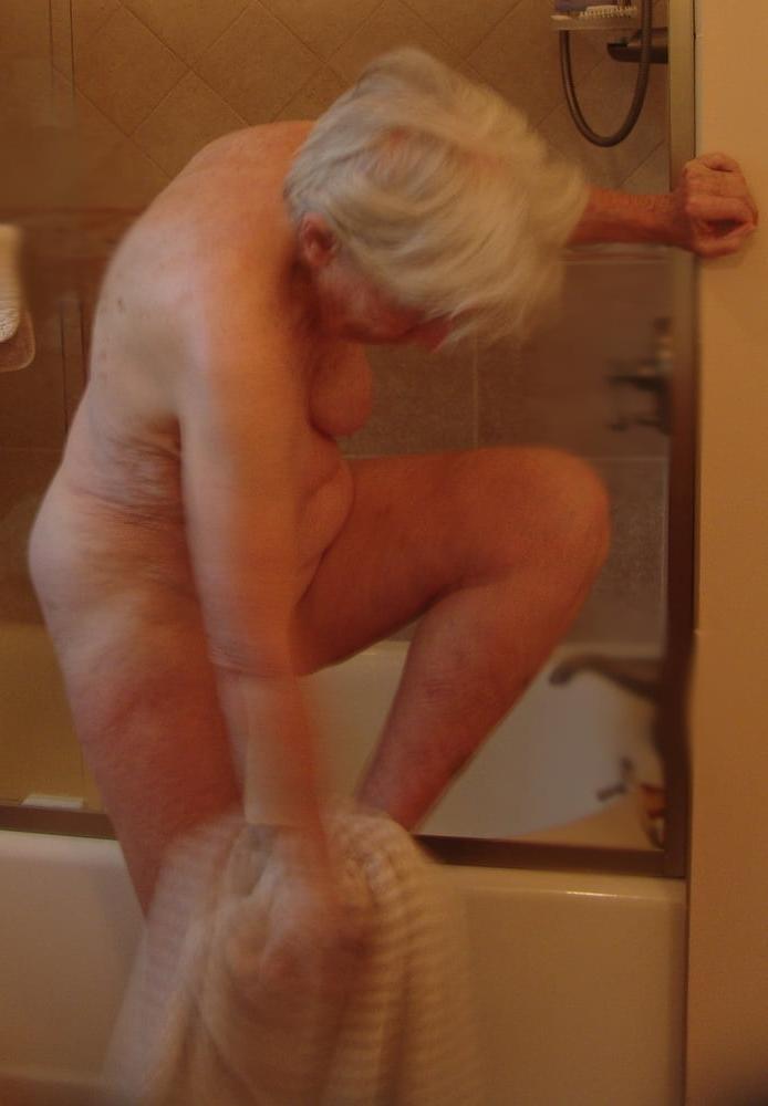 11P 86yr old granny Sue bares all in the shower
