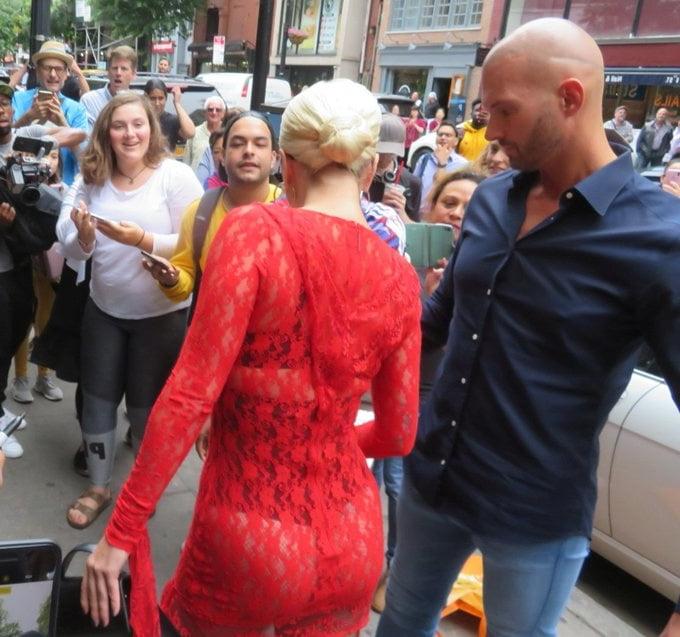 25P Lady Gaga's ASS