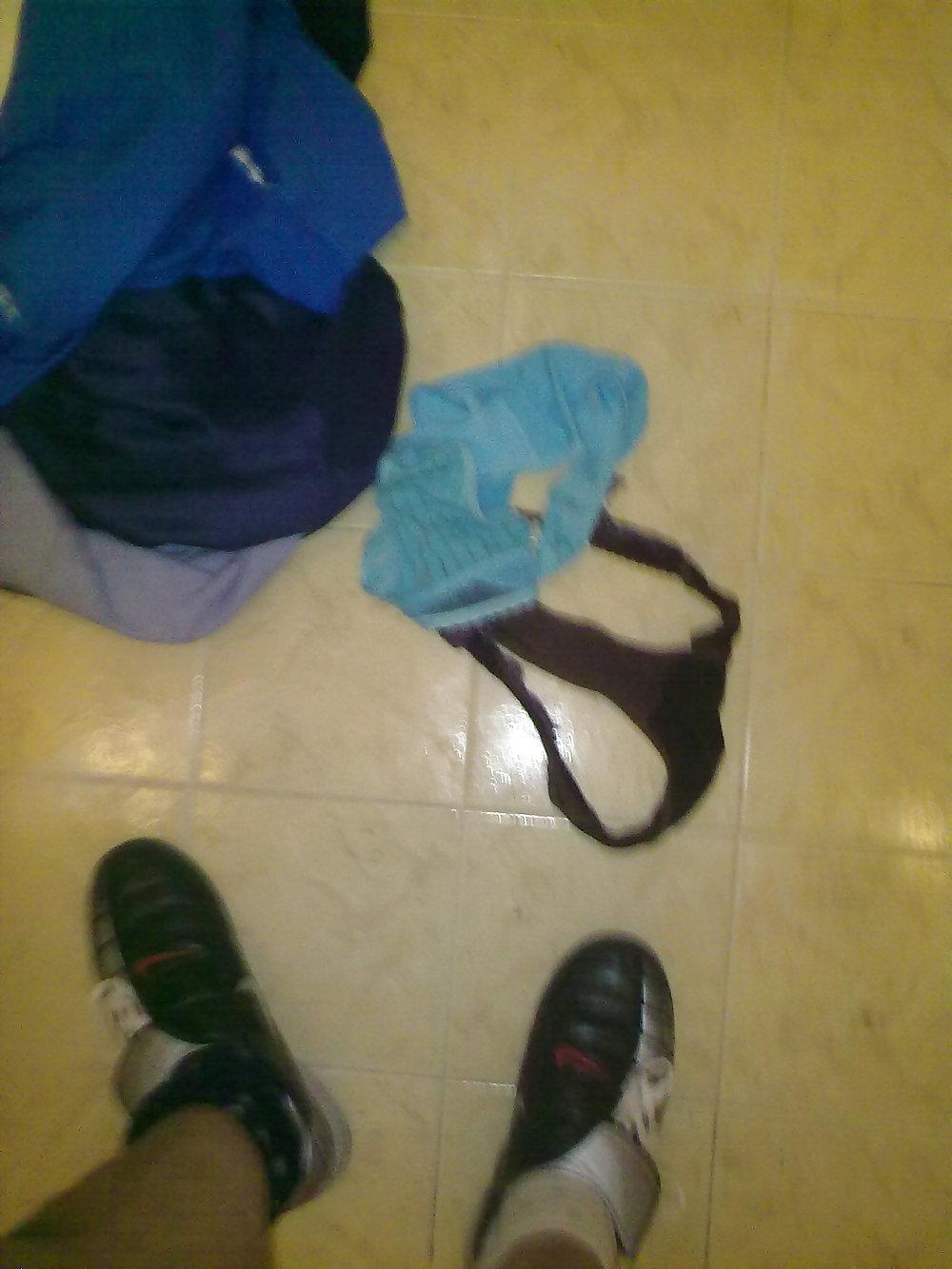 12P In my neighbor's panties (Calzones de mi vecina)