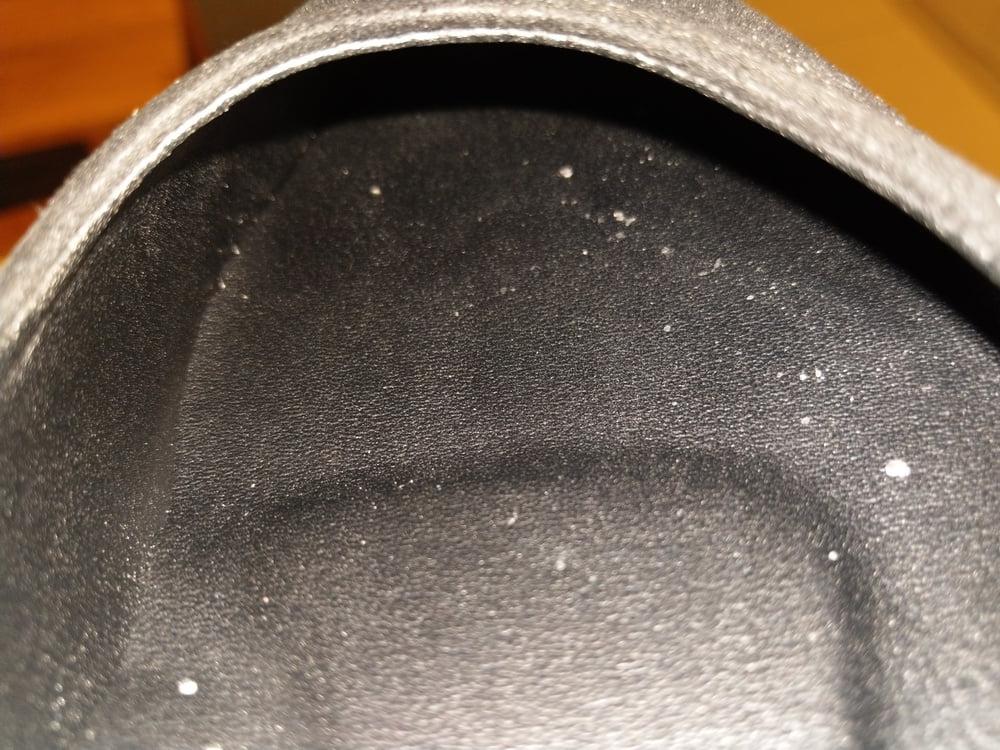 5P Neighbour's new black flat shoes