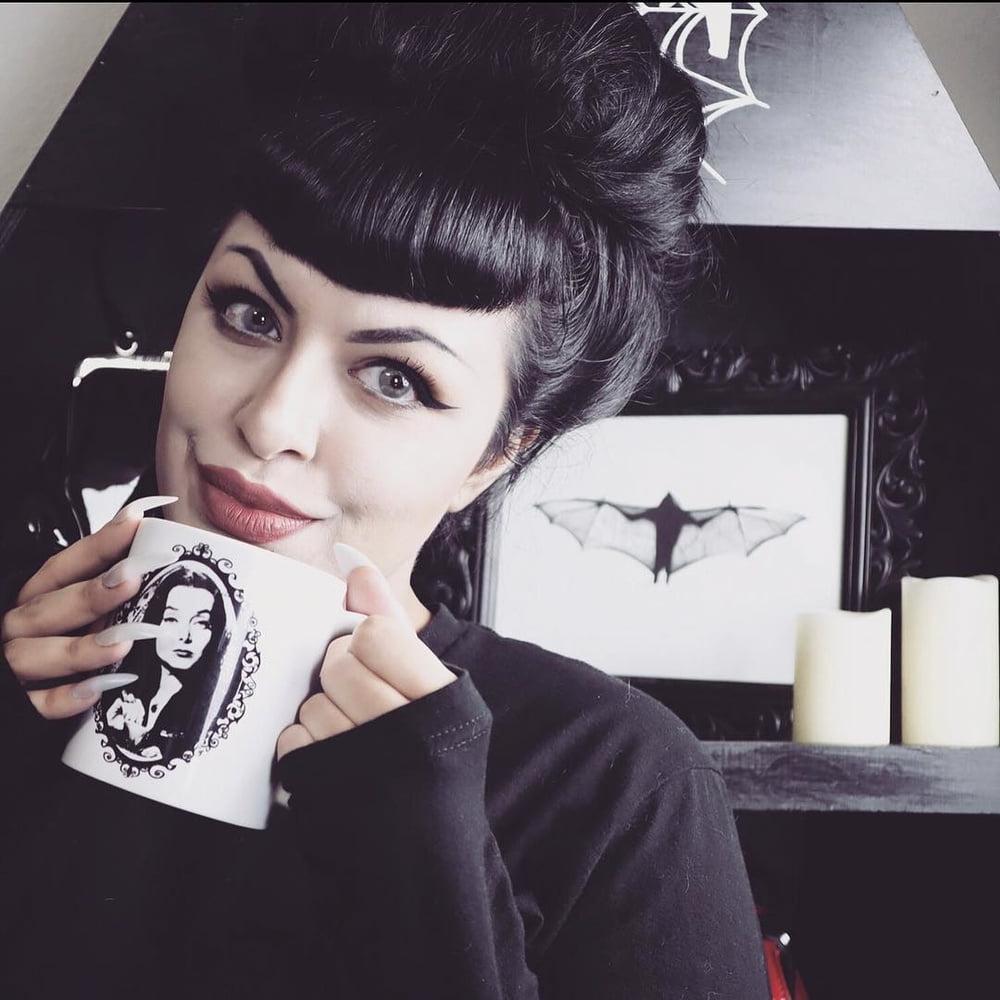 25P Fräulein Gothic