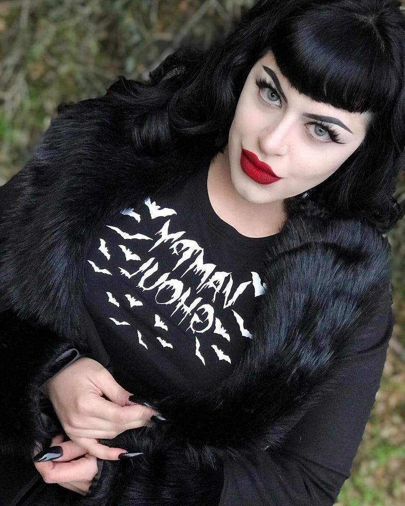 25P Fräulein Gothic