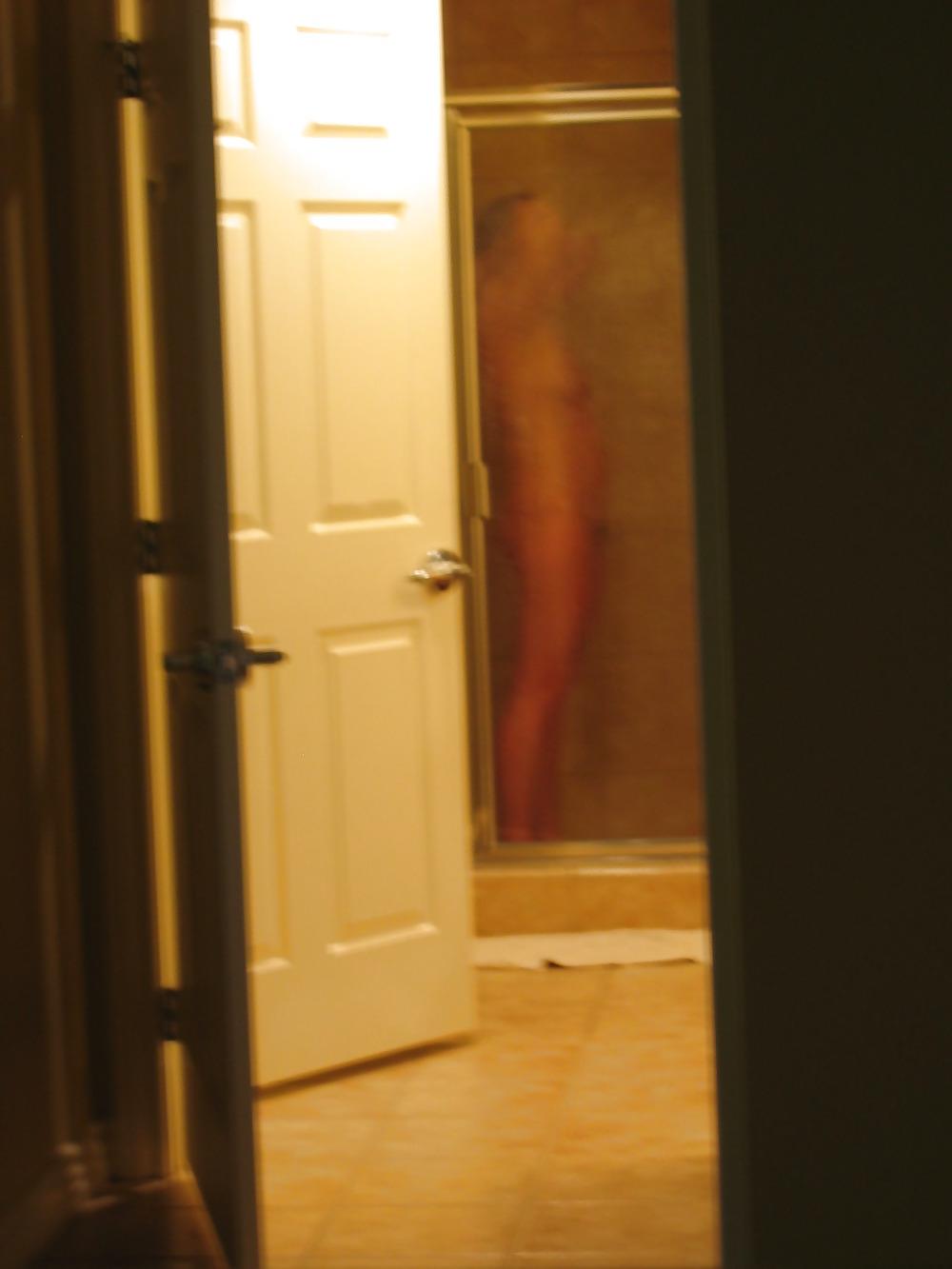 11P Hidden shower