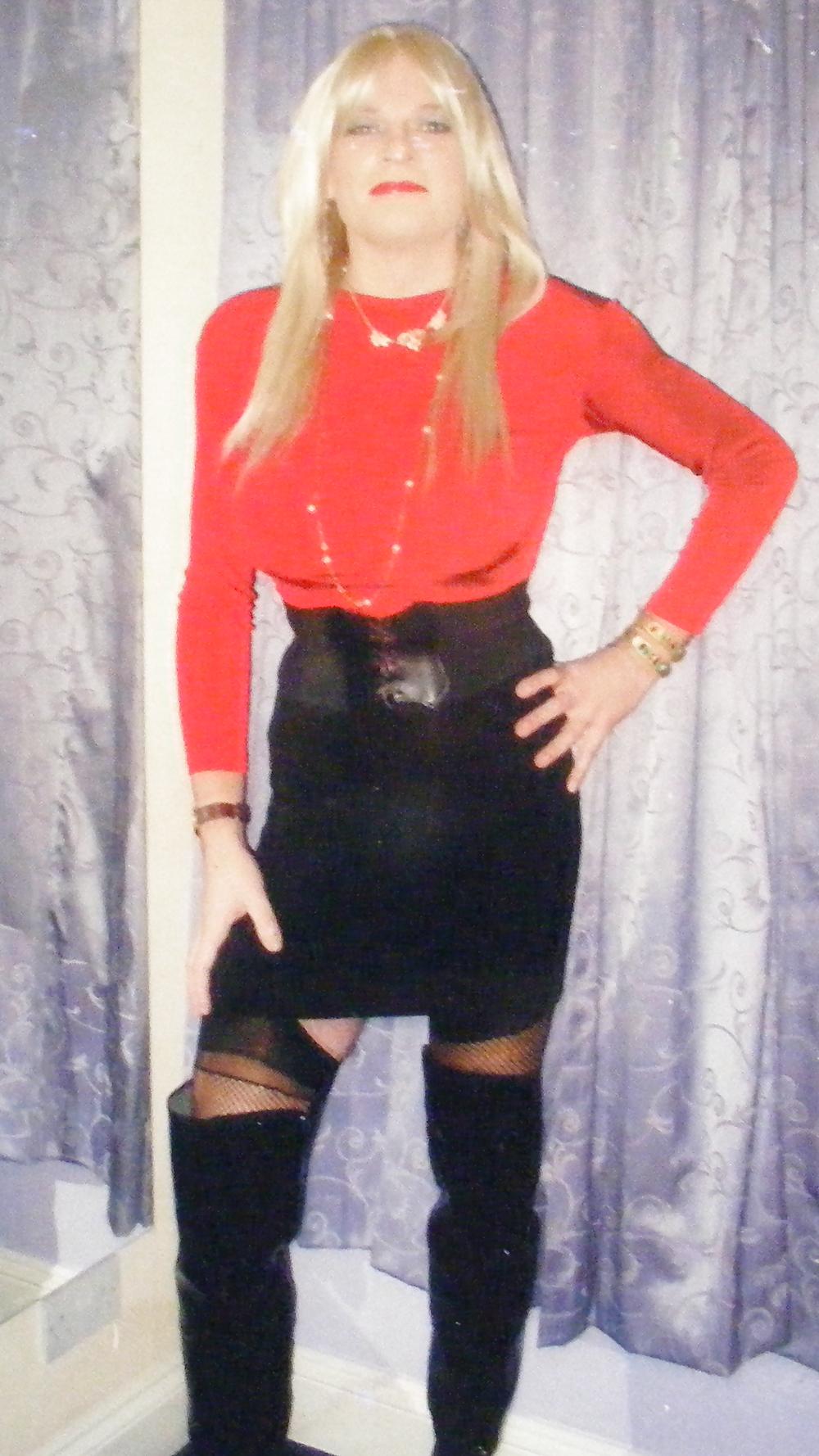 20P Theres something about a naughty shemales & crossdressers
