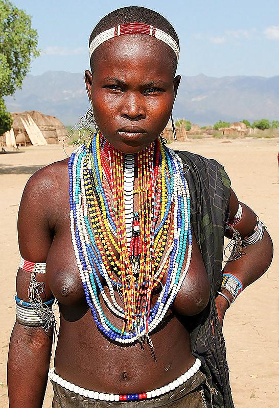 25P UNSCHULDSBLONDIES HORNY BLACK GIRLS 011