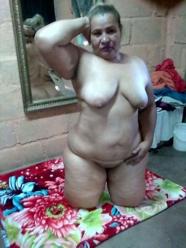 25P Mrs Mayra 58 yo is a naughty cleaning lady
