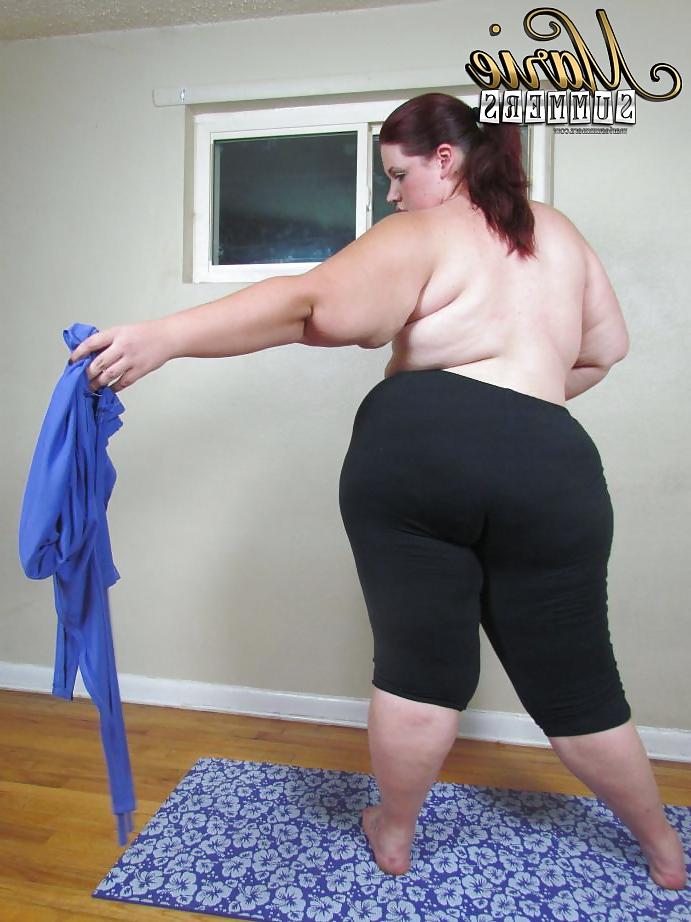 5P BBW Marie Summers Yoga