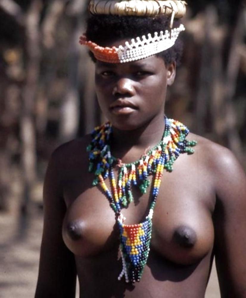 25P UNSCHULDSBLONDIES HORNY BLACK GIRLS 019